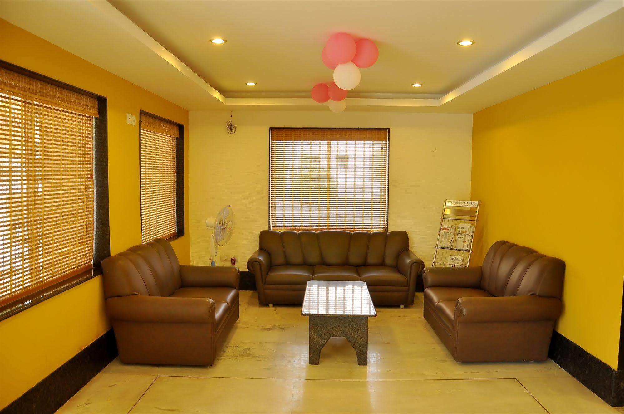 Nayagara Hotel Chennai Zewnętrze zdjęcie